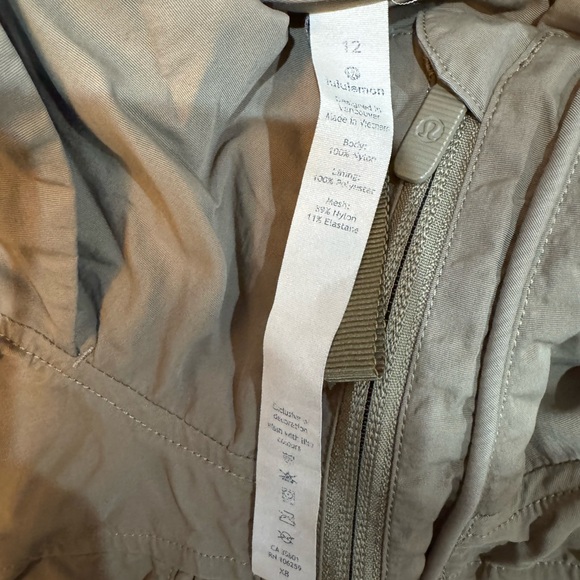 Lululemon Always Effortless Jacket - Picture 3 of 10